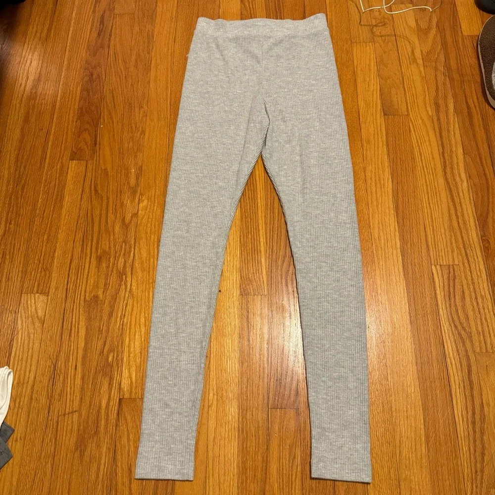 H&M Comfy Leggings Soft Grey Medium - Picture 4 of 4